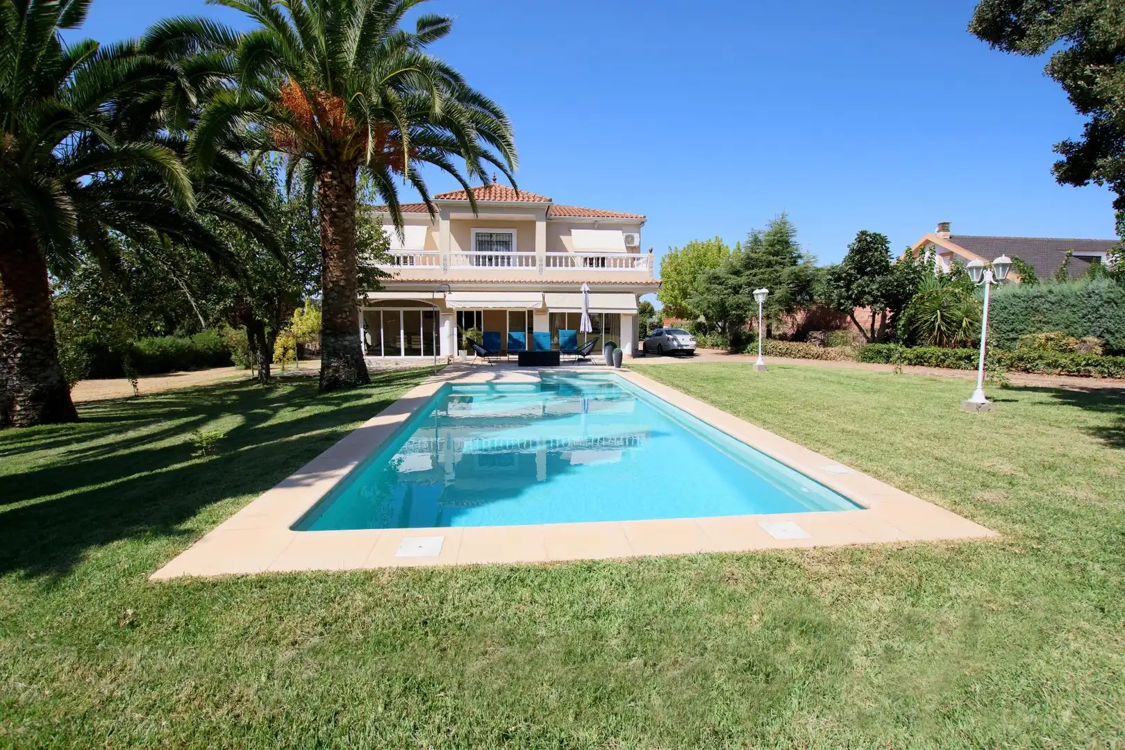 Piscina de Finca rústica en venda en Badajoz amb Aire condicionat, Calefacció i Jardí privat