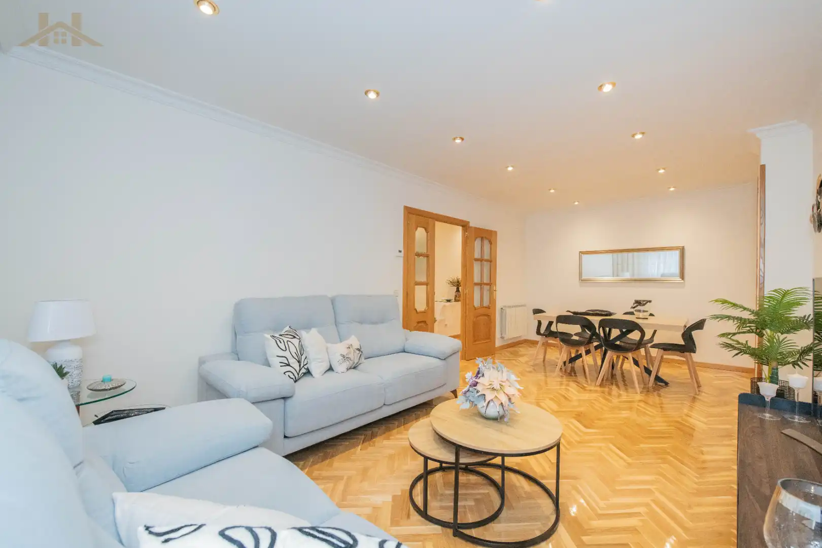 Sala de estar de Casa adosada en venta en Navalcarnero con Aire acondicionado, Calefacción y Jardín privado