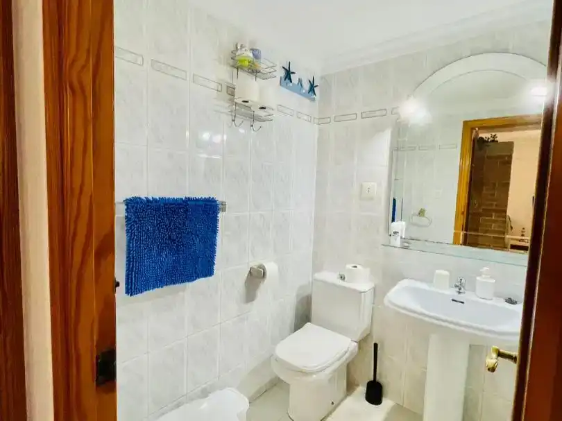 Badezimmer von Wohnungen zur Miete in Santa Pola mit Balkon
