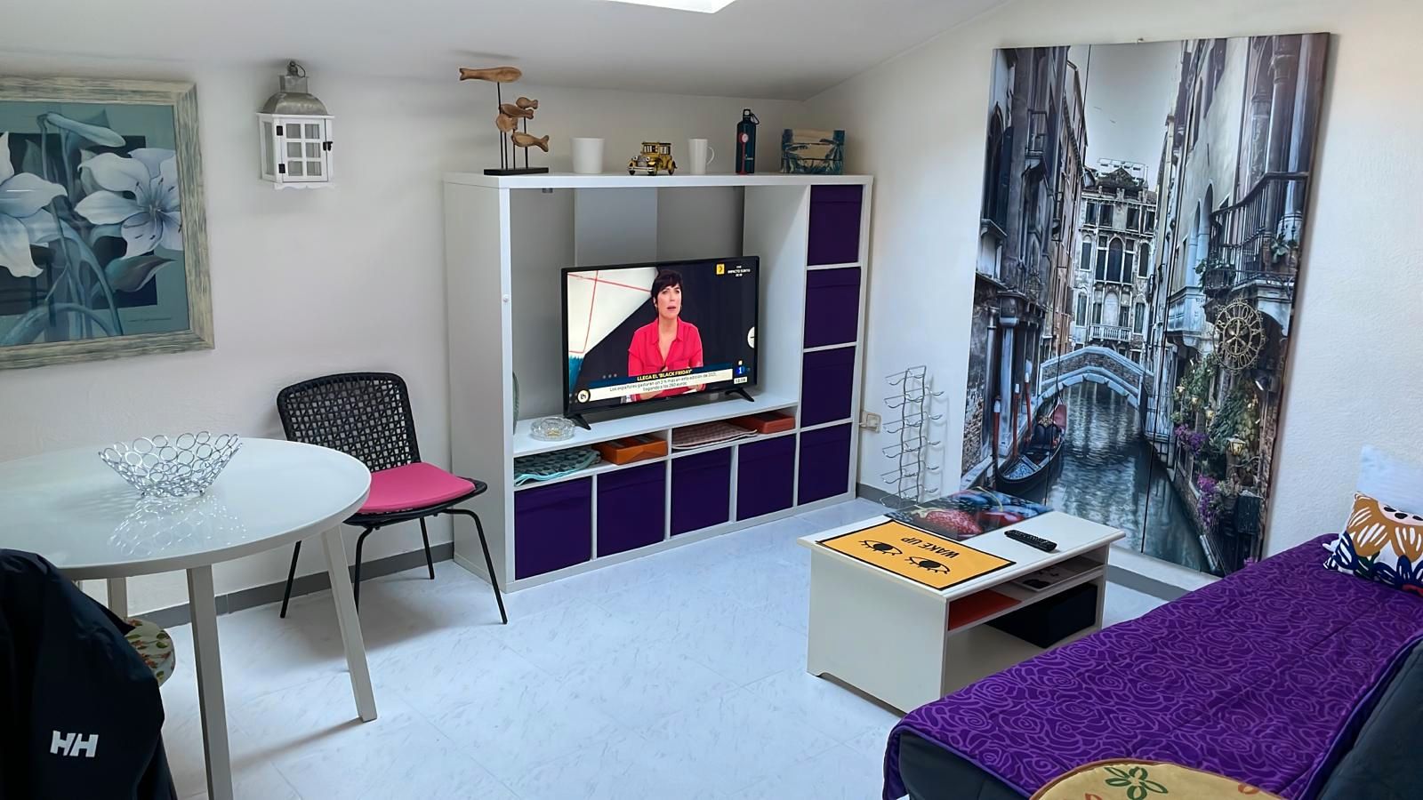 Sala d'estar de Apartament de lloguer en  Zaragoza Capital amb Calefacció, Moblat i Forn
