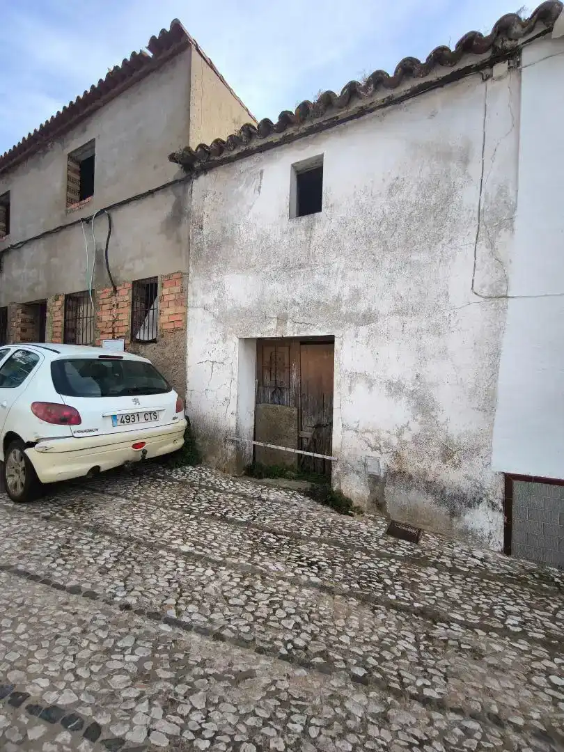 Vista exterior de Casa adosada en venda en Corteconcepción amb Jardí privat