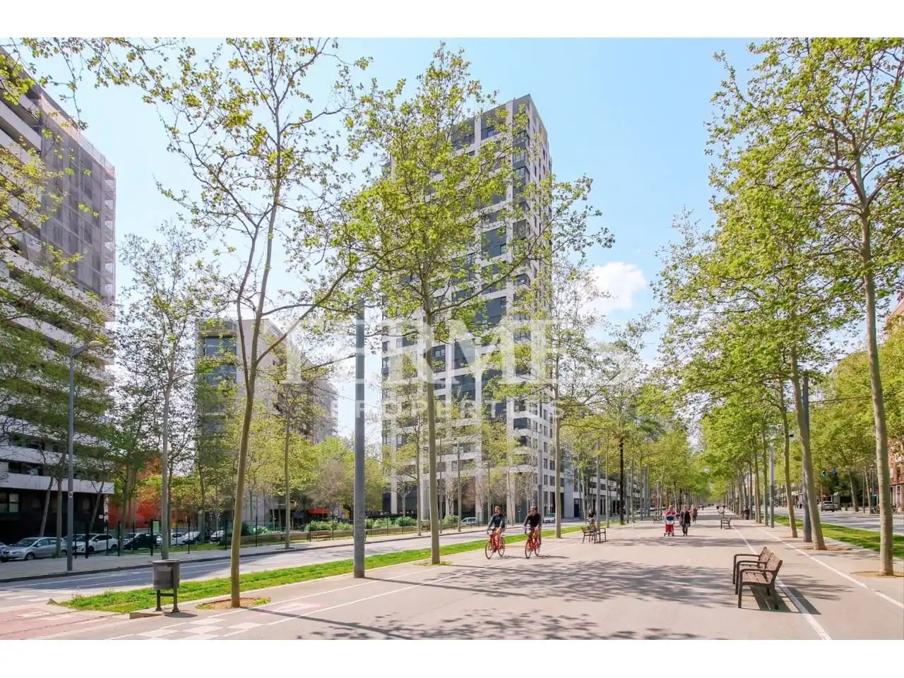 Exterior view of Office for sale in Barcelona  with Air Conditioner, Heating and Alarm