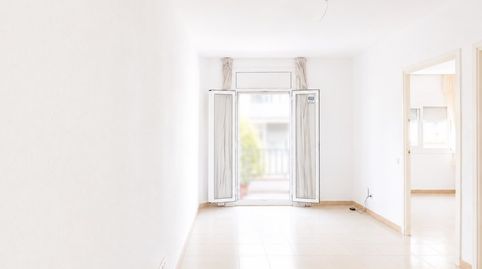 Foto 3 de Piso en venta en Llefià, Badalona