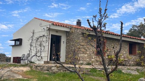 Finca rústica autosostenible con casa, licencia turística y vistas espectaculares