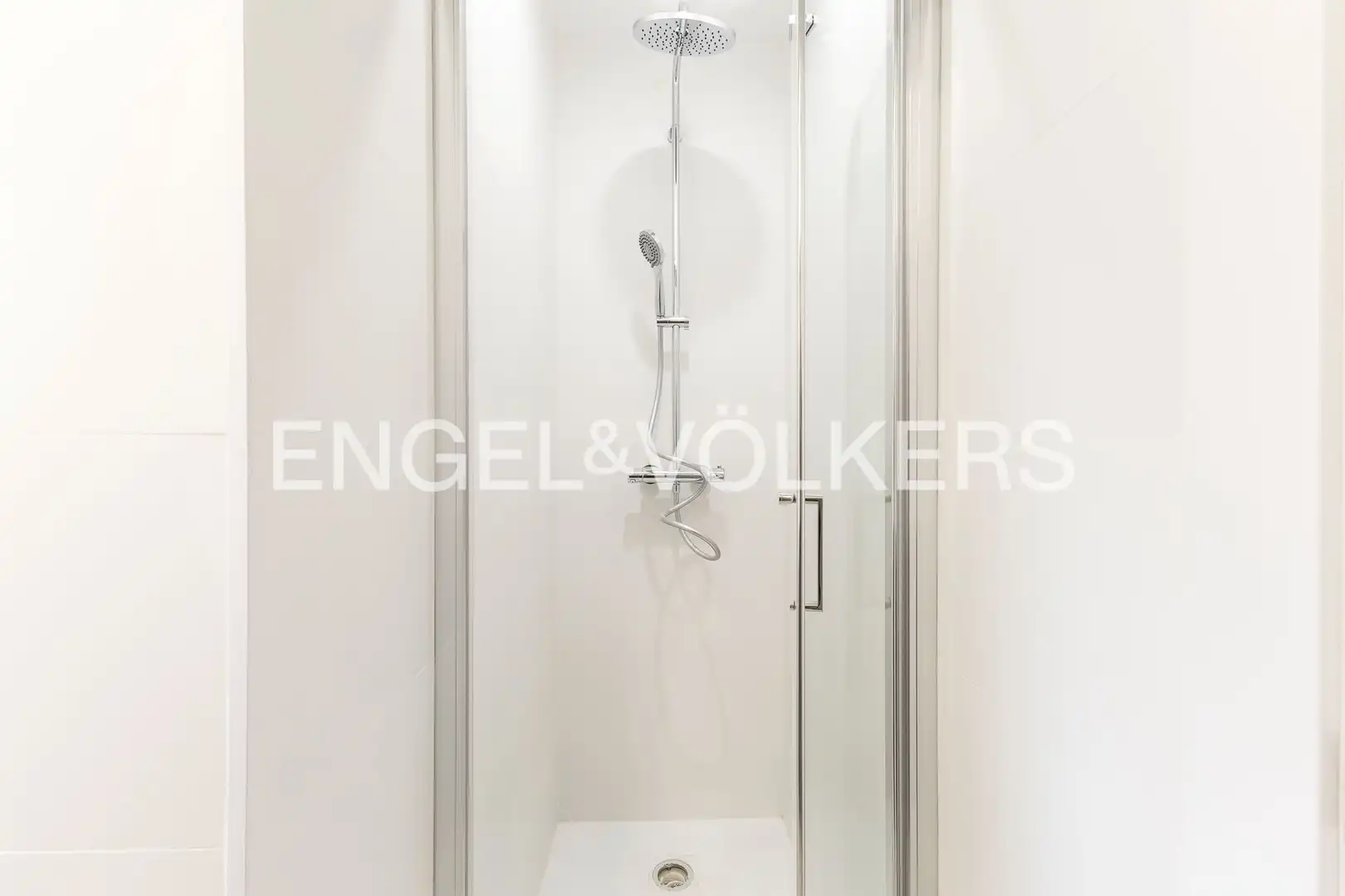 Baño de Piso en venta en Barcelona con Aire acondicionado, Calefacción y Balcón