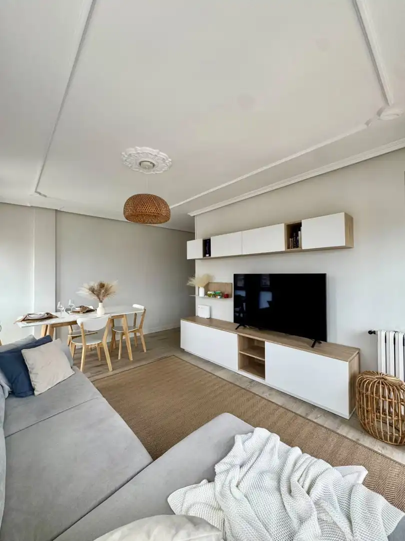 Sala de estar de Piso en venta en Noja con Calefacción y Terraza