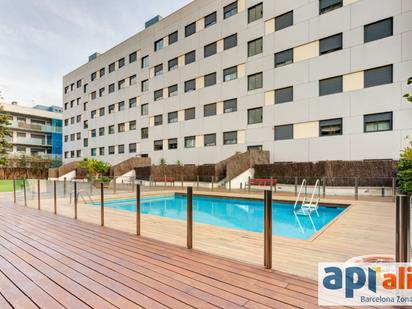 Swimming pool of Flat for sale in Esplugues de Llobregat  with Heating, Parquet flooring and Terrace