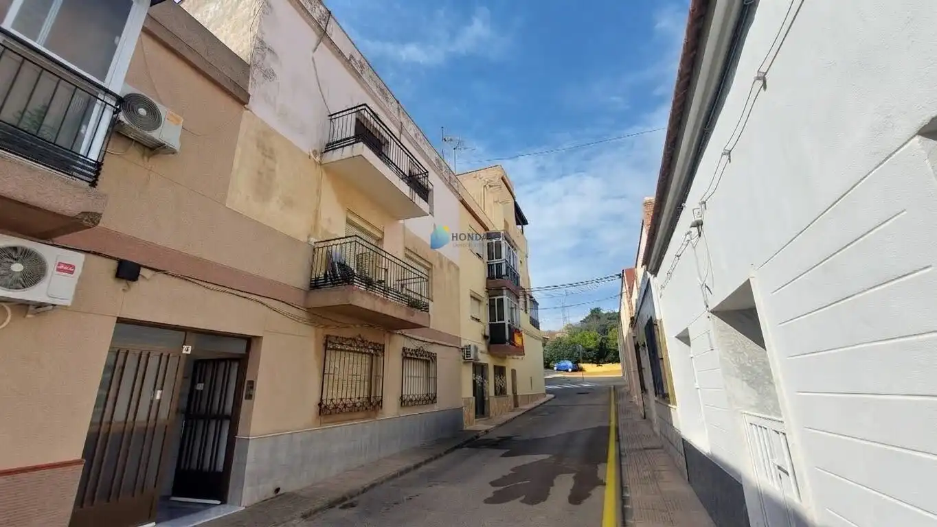 Vista exterior de Piso en venta en Pedanías Este