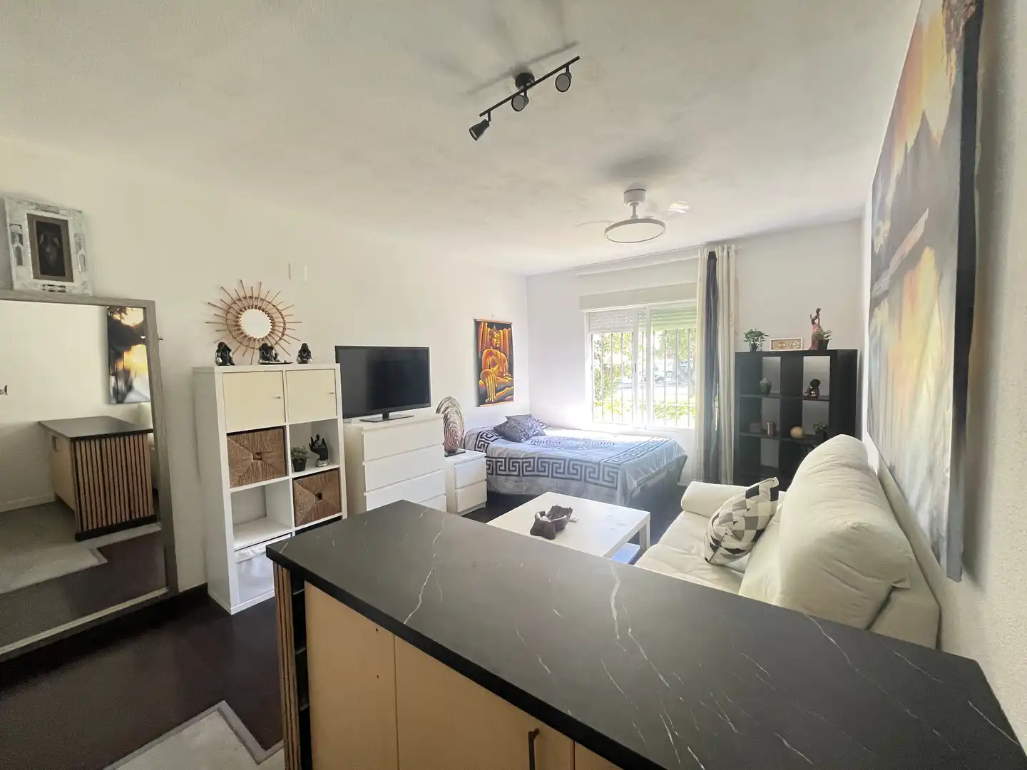 Habitación de Estudio en venta en Marbella con Amueblado, Lavadora y Piscina comunitaria