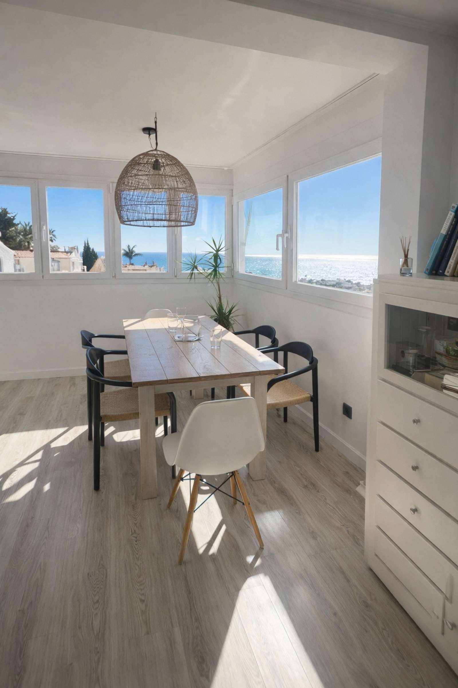 Menjador de Apartament per a compartir en Vélez-Málaga amb Aire condicionat, Calefacció i Terrassa