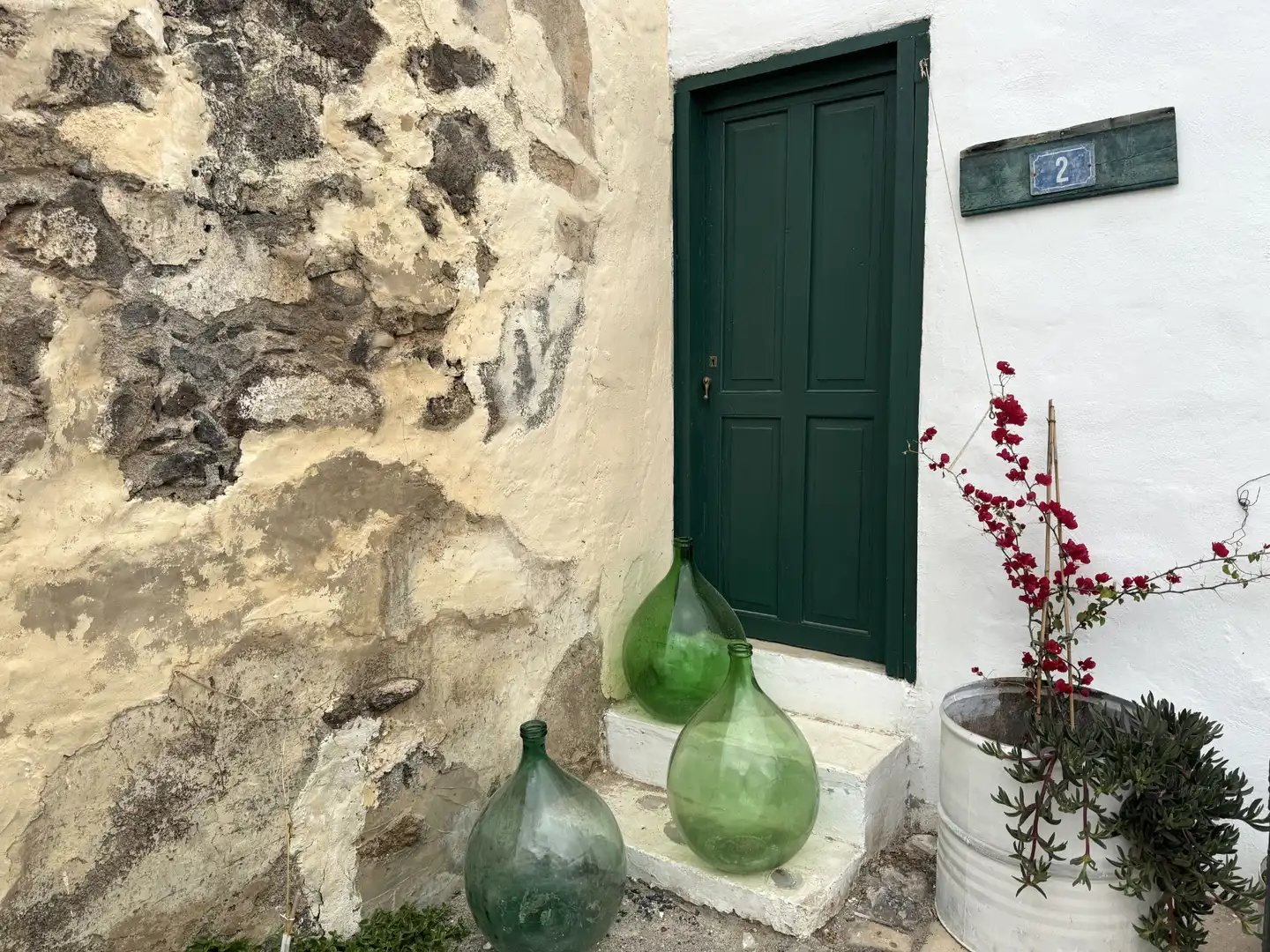 Außenansicht von Country house zum Verkauf in Haría