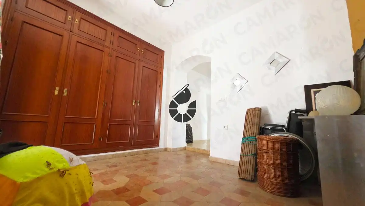 Casa adosada en venta en Almensilla con Jardín privado, Balcón y Alarma