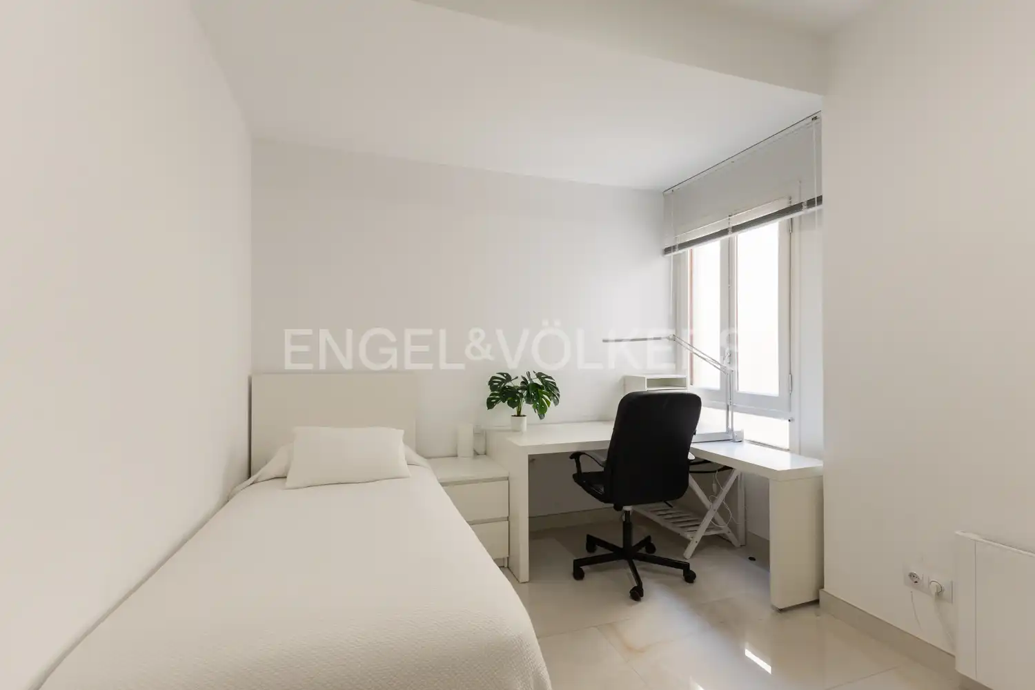 Bedroom of Flat for sale in Castellón de la Plana / Castelló de la Plana  with Heating, Storage room and Furnished