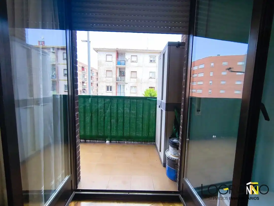 Terrassa de Pis en venda en  Logroño amb Calefacció i Traster
