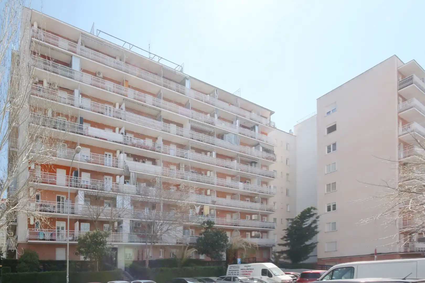Außenansicht von Wohnungen zur Miete in Madrid mit Heizung, Terrasse und Ofen