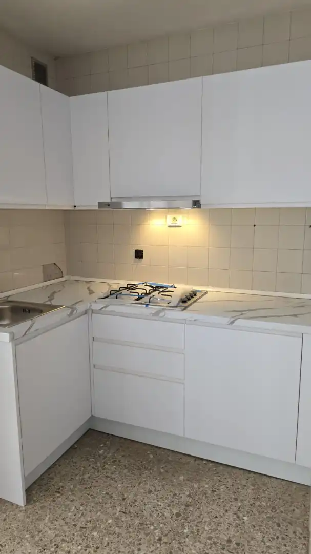 Flat with terrace for sale in Calle Toneleros 3, imagen 2