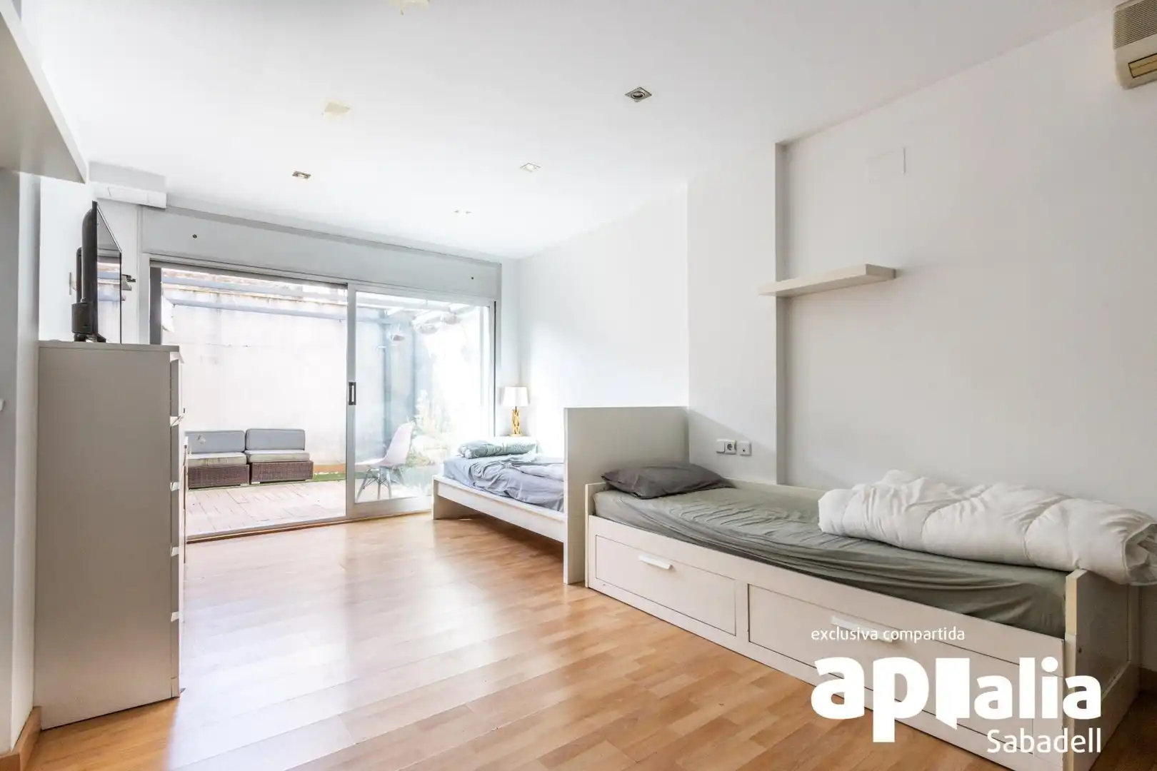 Bedroom of Houses for sale in Sabadell  with Air Conditioner, Heating and Parquet flooring