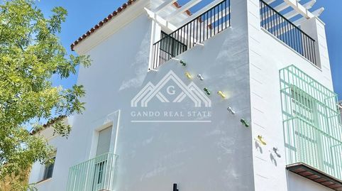 Foto 2 de Casa adosada en venda a Calle Fernando Quiñones, Arco Norte - Avda. España, Dos Hermanas