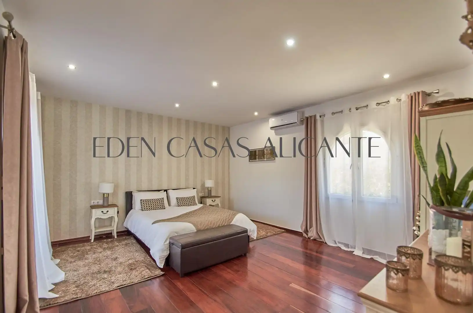 Detached house with pool for sale in Calle Carrasqueta, imagen 31