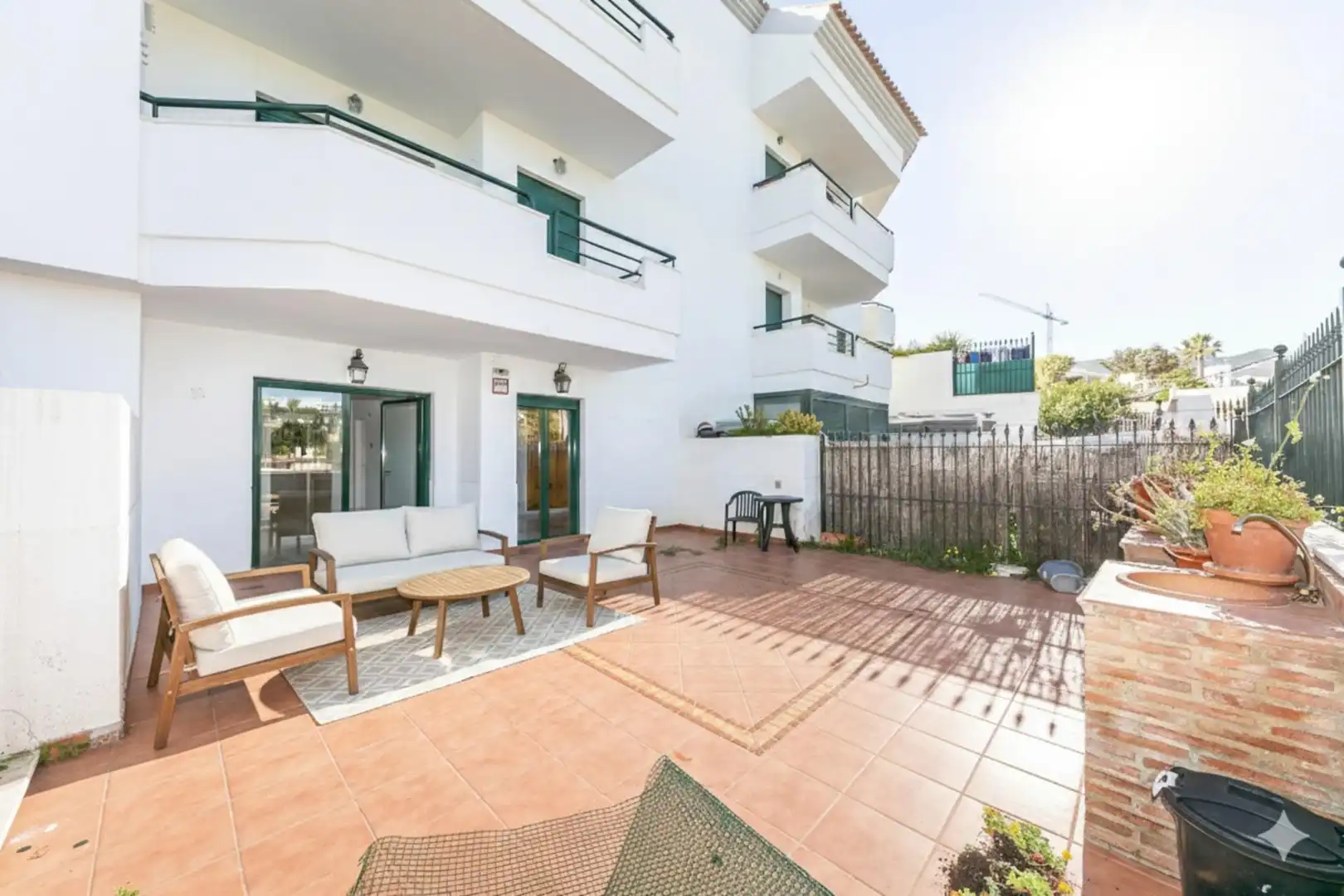 Terraza de Planta baja en venta en Fuengirola con Aire acondicionado, Calefacción y Jardín privado