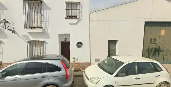 Außenansicht von Einfamilien-Reihenhaus zum Verkauf in Villablanca