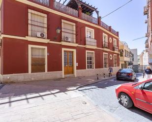 Vista exterior de Àtic en venda en  Almería Capital amb Aire condicionat i Terrassa