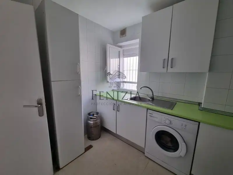 Küche von Wohnungen zur Miete in Cádiz mit Terrasse, Möbliert und Ofen