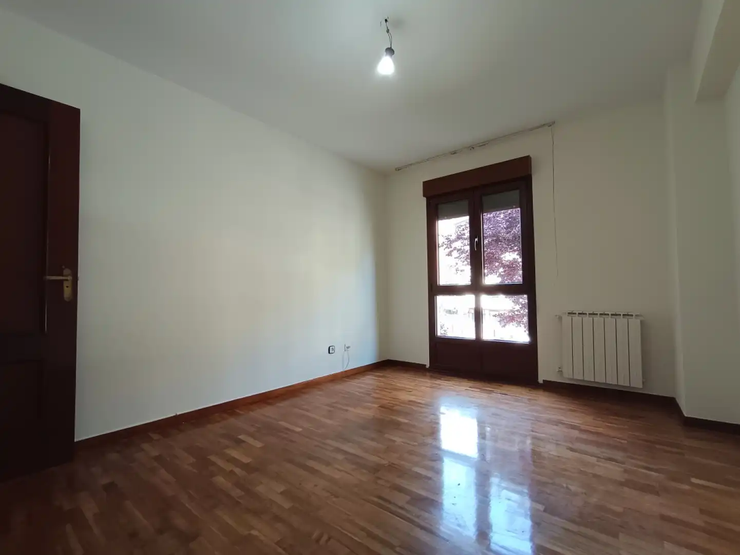 Habitación de Piso de alquiler en Gijón  con Calefacción, Parquet y Terraza