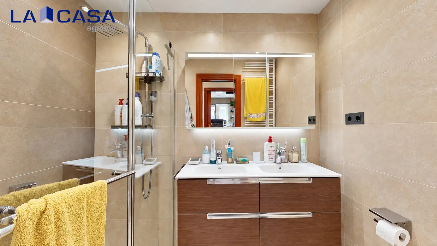 Badezimmer von Wohnung zum Verkauf in Amurrio mit Abstellraum und Balkon