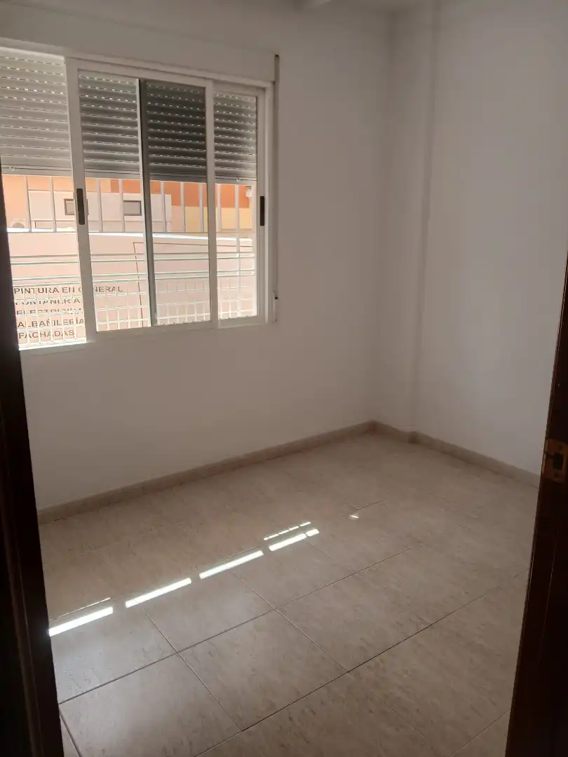 Habitación de Piso en venta en Motril con Aire acondicionado, Trastero y Amueblado