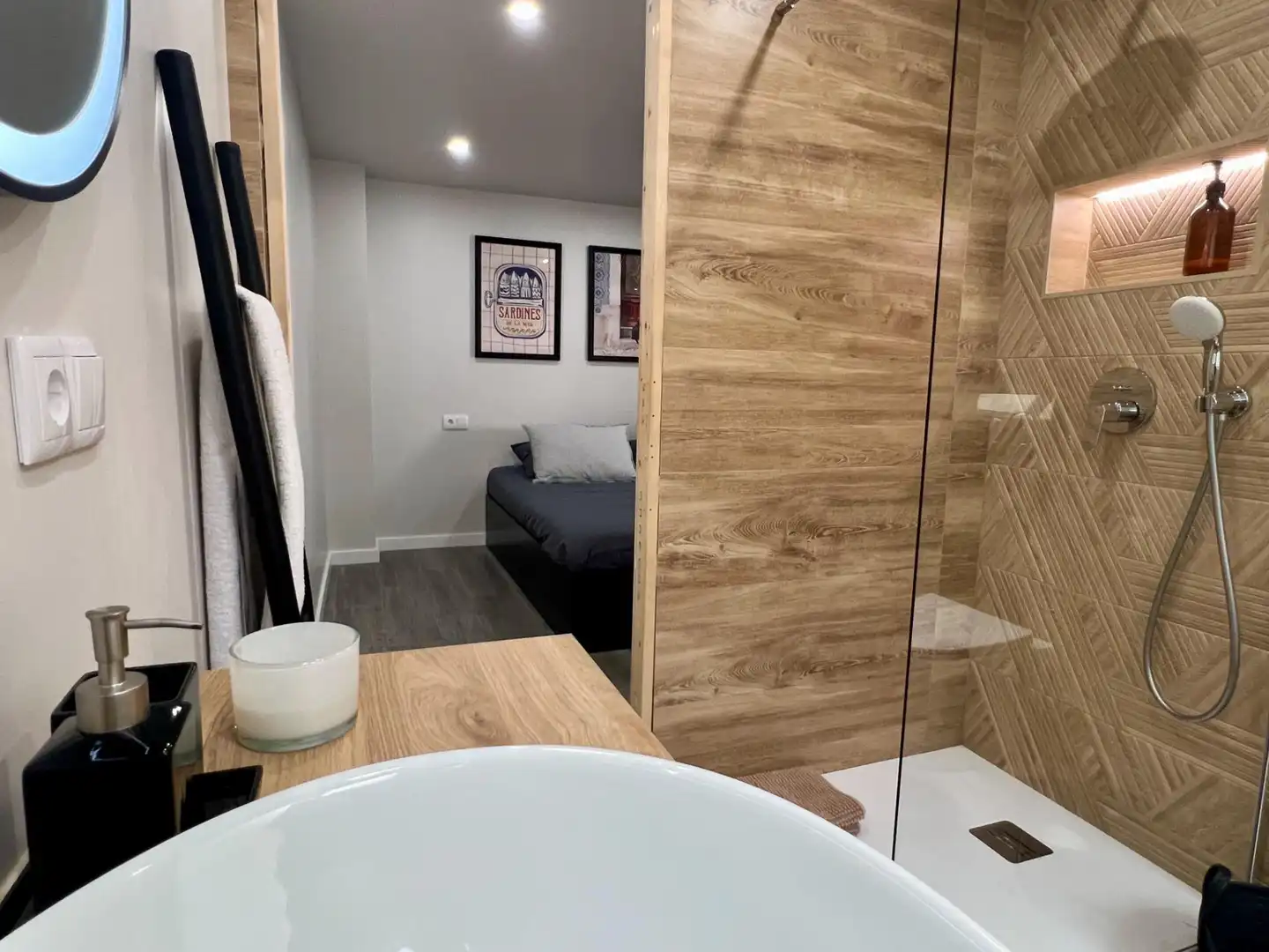 Bathroom of Flat for rent in Elche / Elx  with Air Conditioner and Furnished