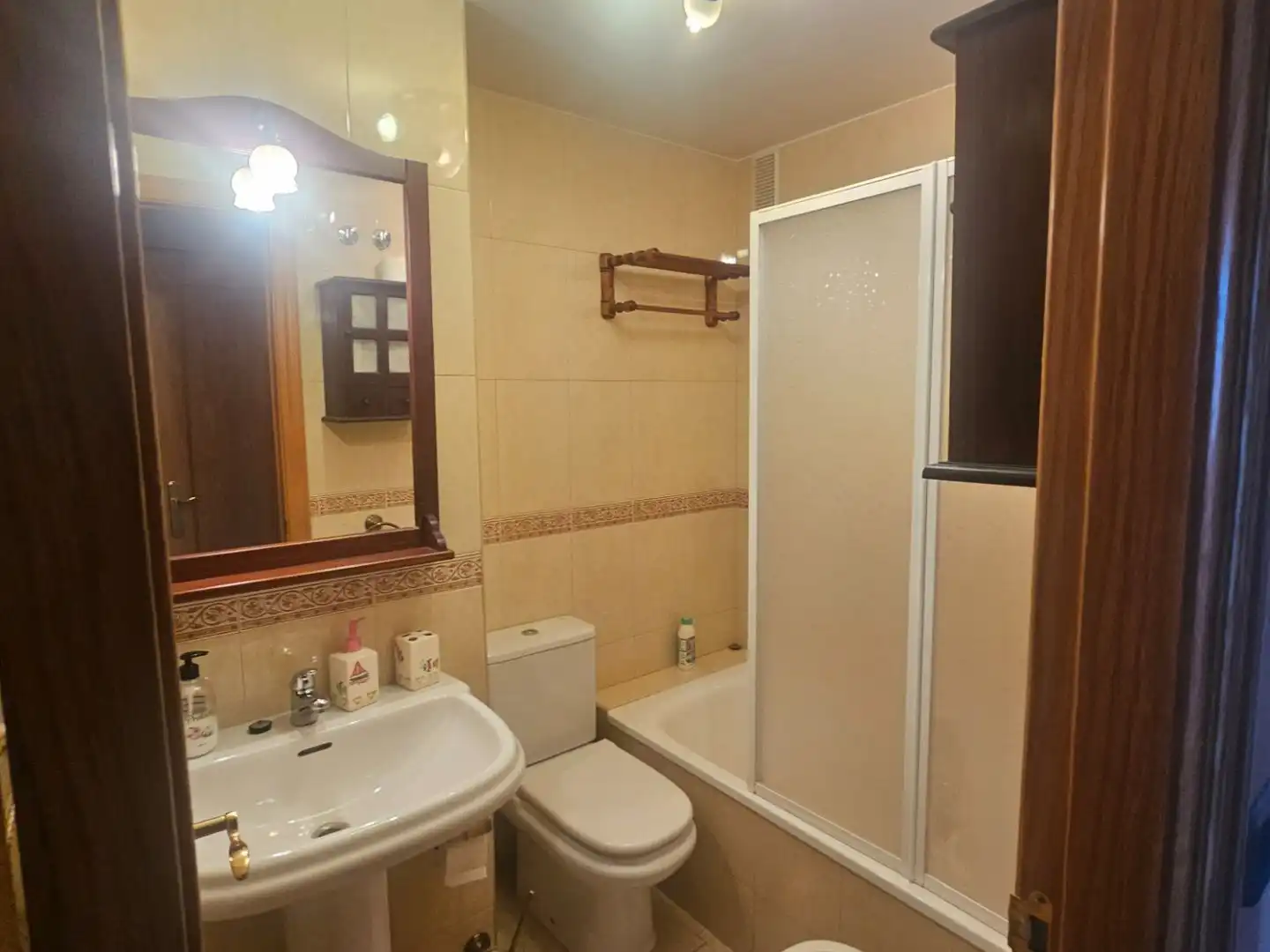 Bany de Pis en venda en Linares amb Aire condicionat i Balcó