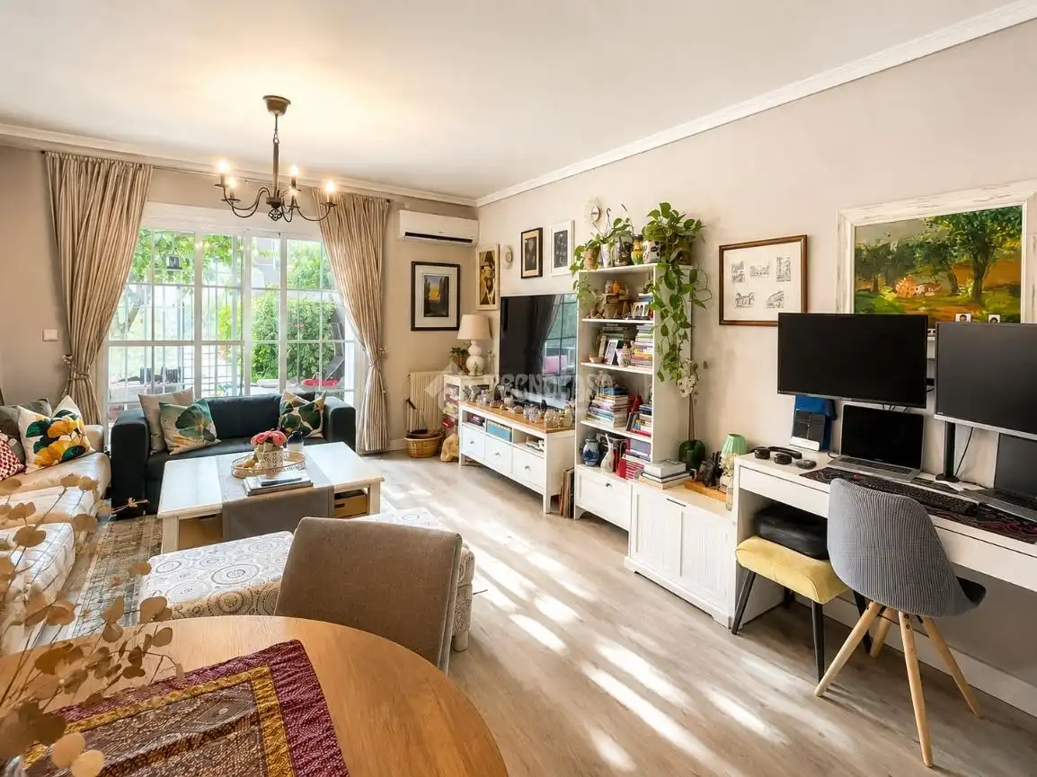 Living room of Flat for sale in Illescas  with Air Conditioner and Heating