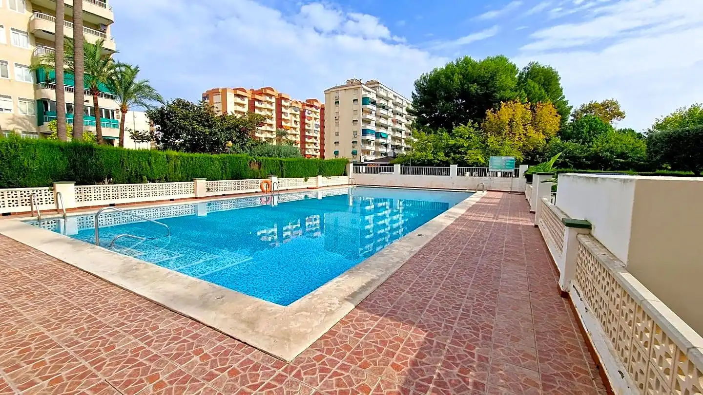 Apartamento de alquiler en De La Rioja, 125, Playa de Gandia
