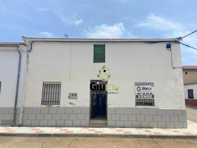 Casa-chalet en Venta en Campo Lugar