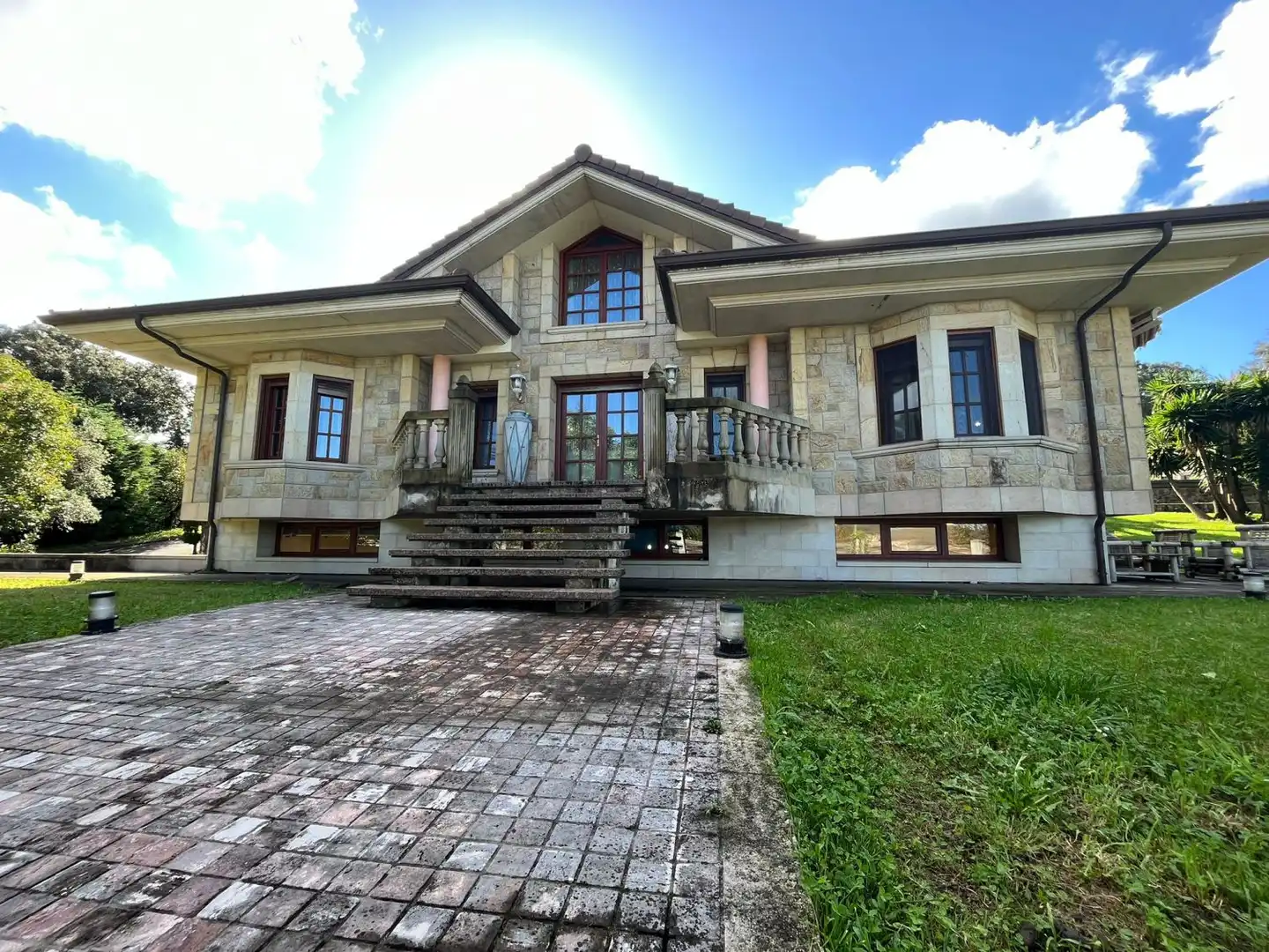 Vista exterior de Casa o chalet en venta en Noja con Calefacción, Trastero y Jacuzzi