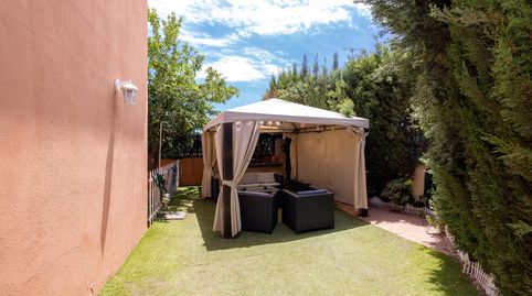 Foto 3 de Casa adosada en venta en Carlos Arniches, San Alberto - La Alcubilla - Florisol, Málaga Capital