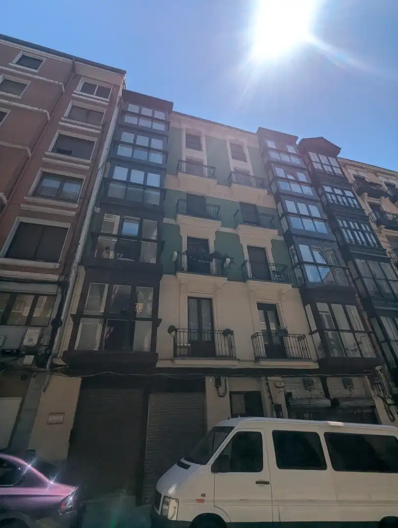 Vista exterior de Pis en venda en Bilbao  amb Moblat