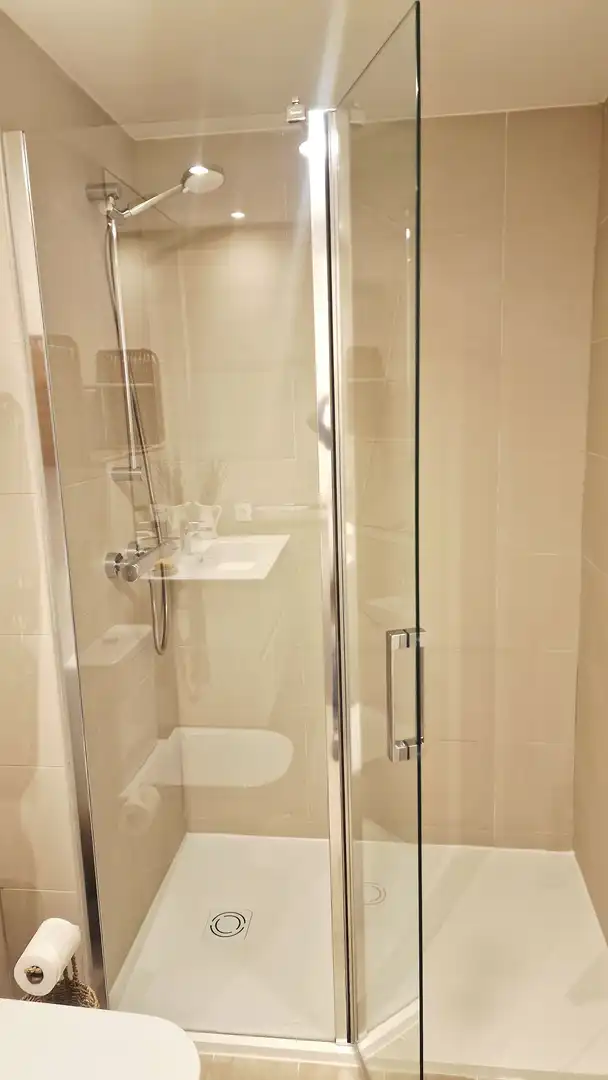 Badezimmer von Wohnungen zur Miete in Jávea / Xàbia mit Klimaanlage, Heizung und Privatgarten