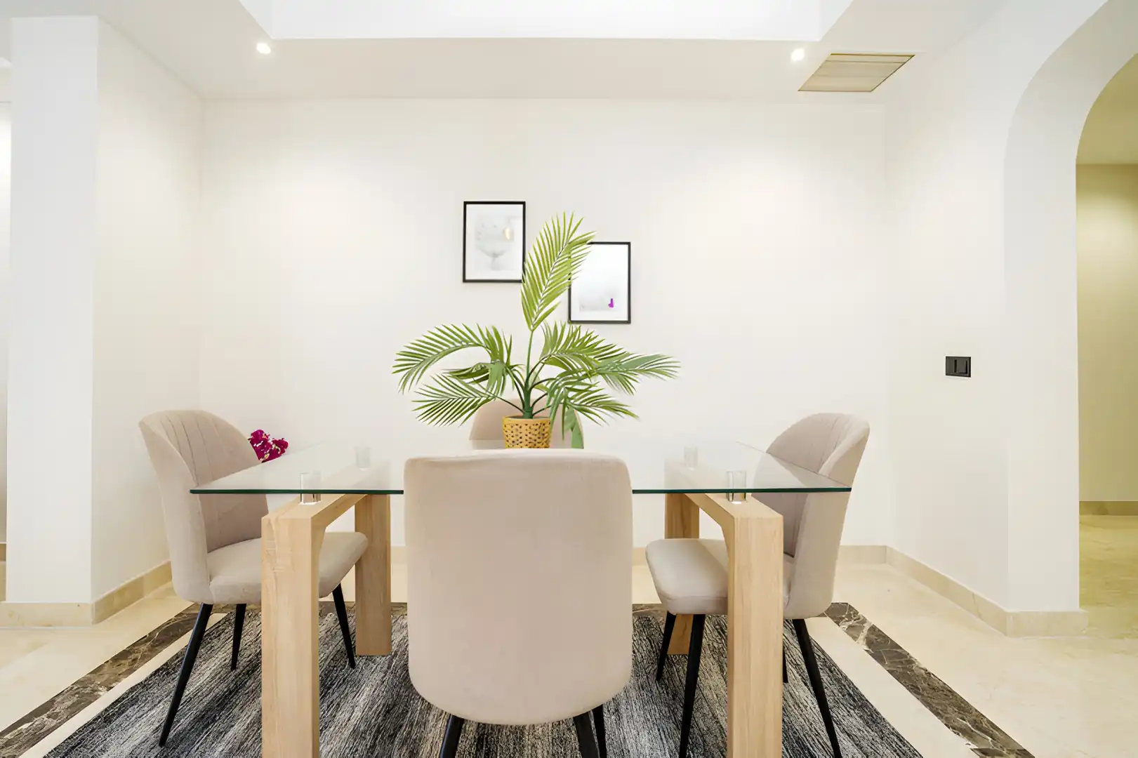 Comedor de Apartamento en venta en Marbella con Aire acondicionado, Terraza y Piscina