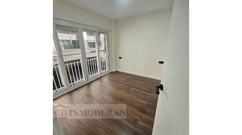 Photo 2 of Flat for sale in Calle Solars, Centro, Elche / Elx
