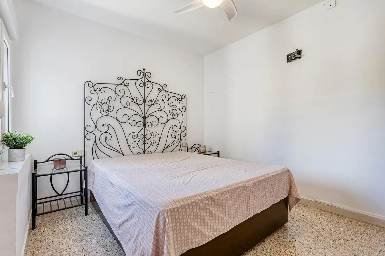Schlafzimmer von Wohnung zum Verkauf in Sant Martí de Tous mit Terrasse, Abstellraum und Balkon