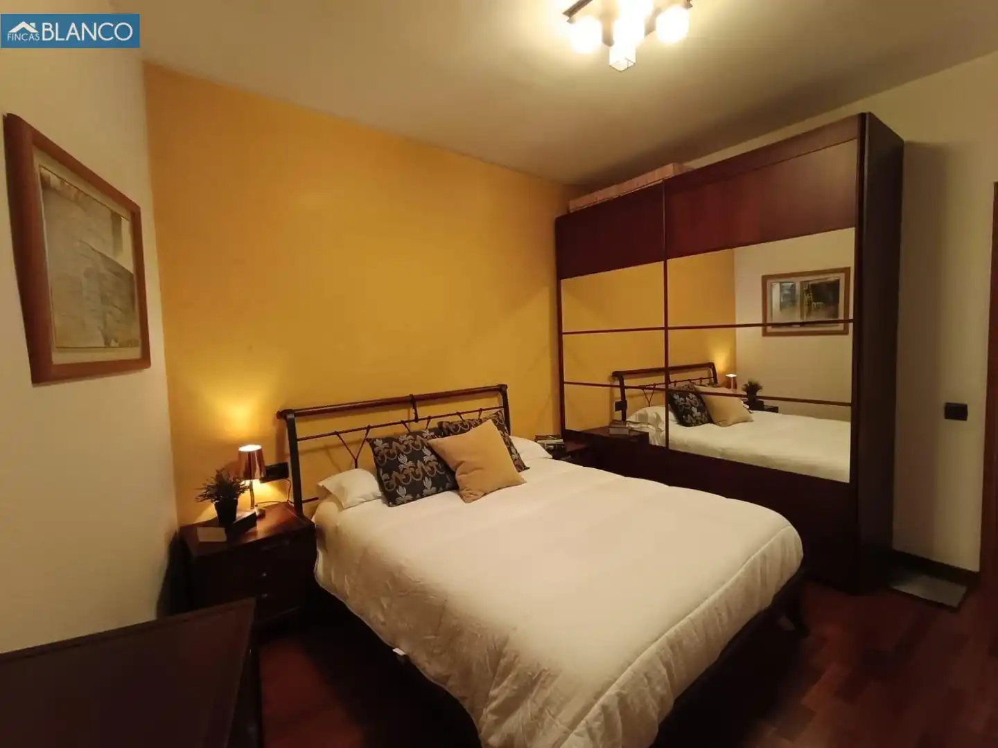 Habitación de Piso en venta en L'Hospitalet de Llobregat con Aire acondicionado, Calefacción y Parquet