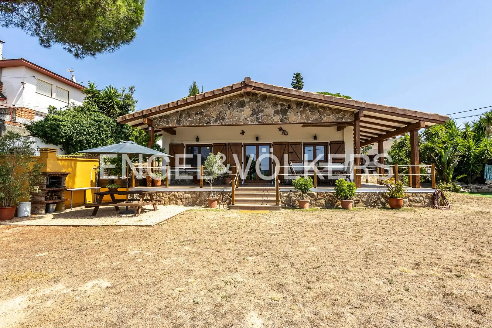 Vista exterior de Casa o chalet en venta en Vilanova del Vallès con Aire acondicionado, Calefacción y Jardín privado