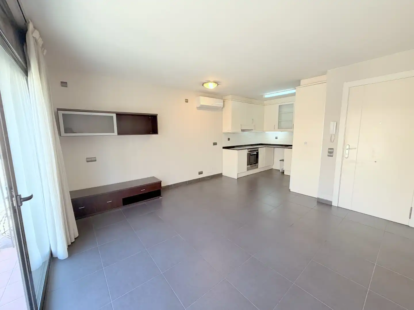 Flat for rent in Carrer de l'Hospital, 19, Centre
