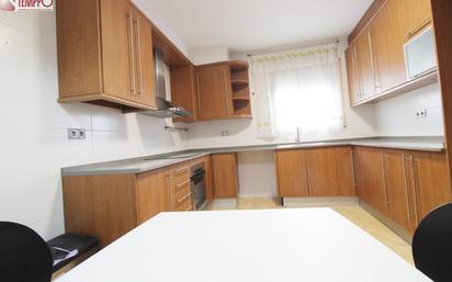 Kitchen of Single-family semi-detached for sale in El Vendrell  with Air Conditioner, Terrace and Balcony