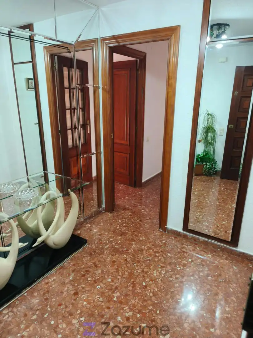 Wohnung zur Miete in Mislata mit Terrasse, Ofen und Waschmaschine
