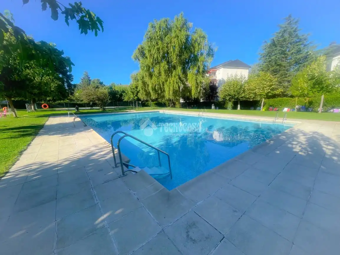 Piscina de Pis en venda en Guadarrama amb Calefacció i Terrassa