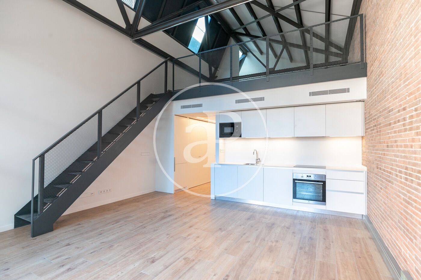 Cuina de Pis de lloguer en  Barcelona Capital amb Aire condicionat i Calefacció