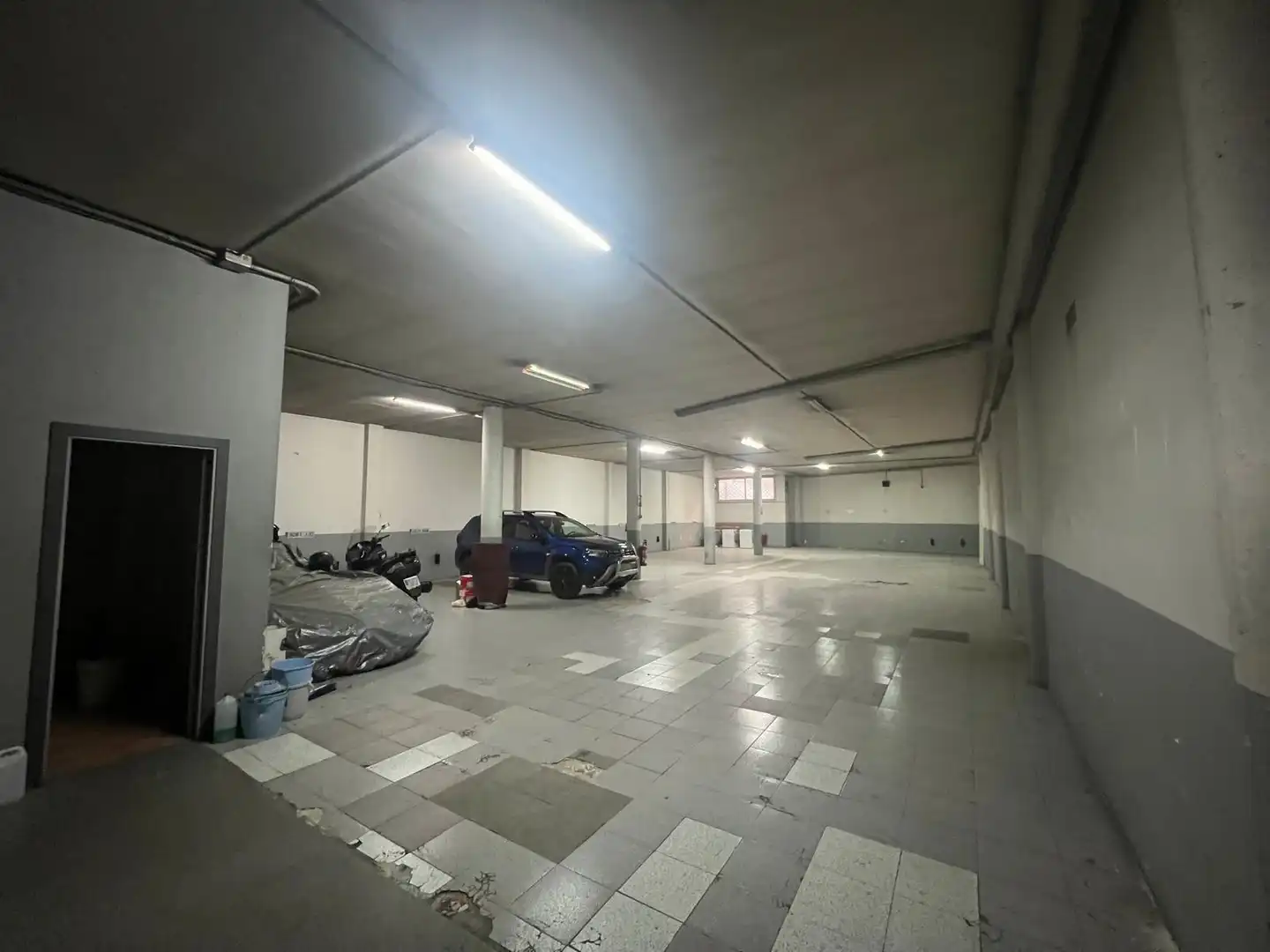 Parkplatz von Geschaftsraum zur Miete in Reus mit Klimaanlage